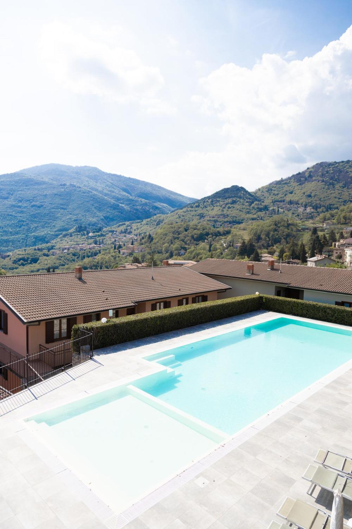 Economy Two-Bedroom Apartment Mountain View